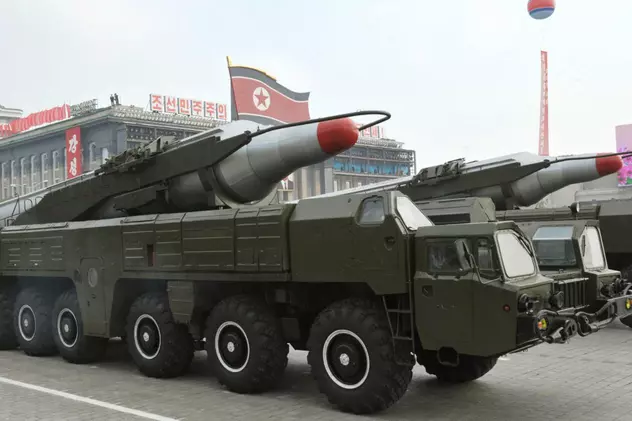 Coreea de Nord a efectuat două noi teste cu rachete! Un proiectil a căzut în Marea Japoniei