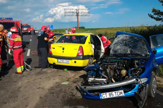 Accident soldat cu un mort și trei răniți în Constanța FOTO