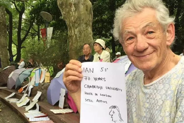 Gandalf își caută jumătatea la un târg de căsătorii din China
