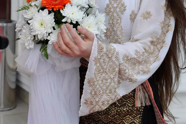 EXCLUSIV/ Maria Olteanu se mărită? A prins buchetul miresei și toți i-au urat ”Casă de piatră!”
