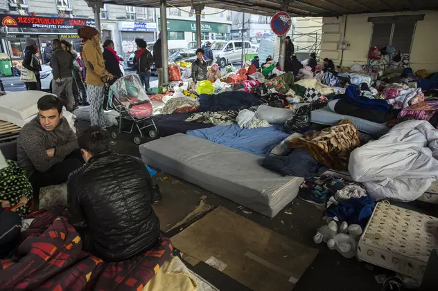 Tabără de migranți, evacuată la Paris, de teama unei epidemii de tuberculoză