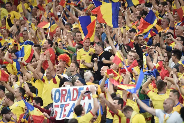 Euro 2016. Și românii s-au ”tăvălit” la Paris. Steliștii și dinamoviștii s-au bătut în capitala Franței. Cum se laudă ”învingătorii” pe Facebook. Foto în articol