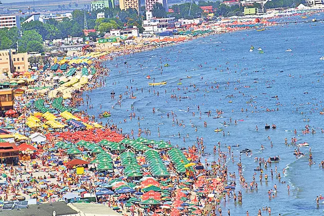 Ministerul Turismului vrea să înființeze POliția Turistică, iar aceasta va amenda turiștii care intră în apă în ciuda avertismentelor salvamarilor