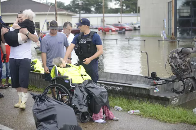 Inundațiile din Louisiana au provocat cel puțin 11 morți. Autoritățile au început să strângă cadavrele