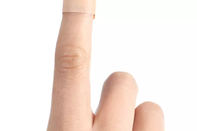 Cum scapi de panariţiul de la unghiile degetelor