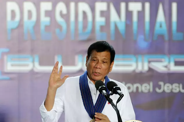 Rodrigu Duterte ține un discurs