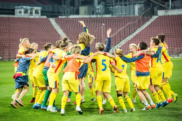 Naționala feminină de fotbal a României