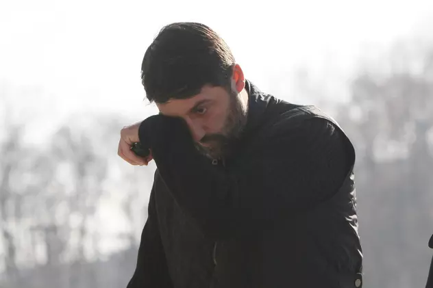 Ciprian, fratele lui Didi Prodan, la Arena Națională, acolo unde a fost depus vineri corpul neînsuflețit. Foto: Vlad Chirea