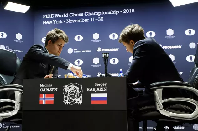 Magnus Carlsen și Sergey Karjakin
