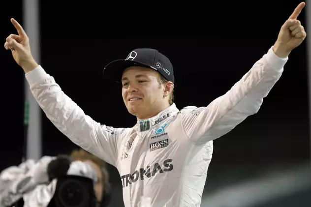Nico Rosberg, fericit la finalul cursei de la Abu Dhabi. (FOTO: EPA)