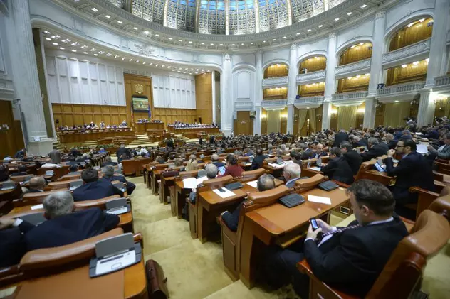 Proiect de lege pentru eliminarea pensiilor speciale ale parlamentarilor