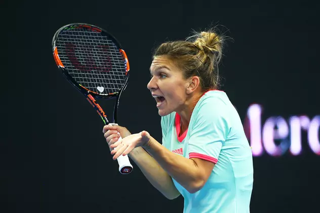 Simona Halep, reacționând nemulțumită în timpul unui meci de tenis. (FOTO: EPA)