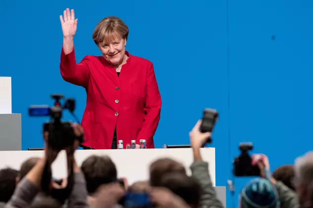 Angela Merkel, aplaudată timp de 11 minute. Schimbările anunțate de cancelarul german | VIDEO