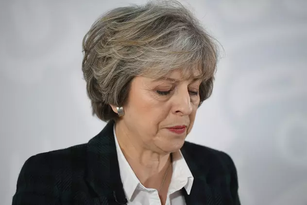 Atentat în Londra | Momentul în care Theresa May a fost evacuată din Parlament a fost filmat