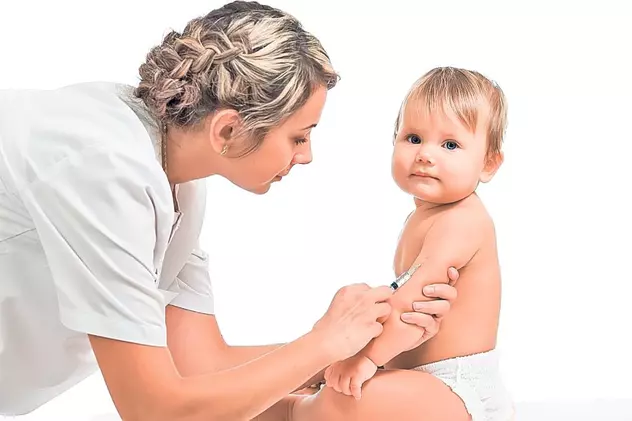 Vaccinarea obligatorie se modifică din nou: Amenzi pentru părinţii care refuză informarea
