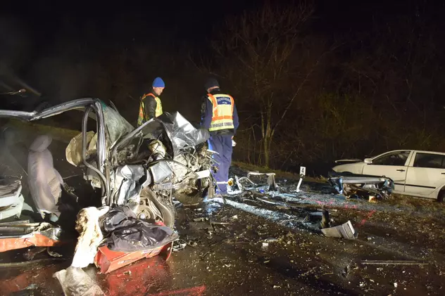 Accident în Ungaria. Un mort și mai mulți răniți, după ce o mașină din România s-a ciocnit cu un alt autoturism