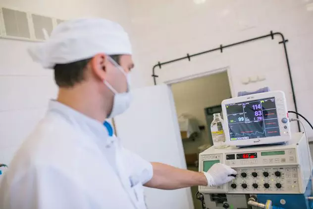 Tratament nou împotriva cancerului autorizat în SUA. Medicamentul atacă tumorile, nu și organul afectat
