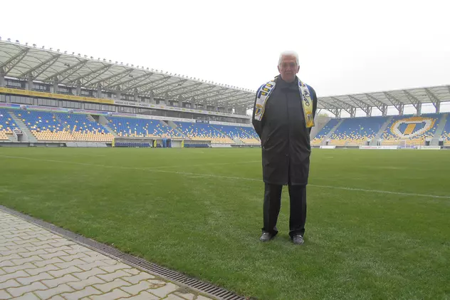 Fostul internațional Mircea Dridea împlinește vineri 80 de ani. Imagine realizată pe stadionul ”Ilie Oană”, din Ploiești