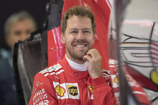 Sebastian Vettel zâmbește mulțumit la sfârșitul calificărilor în Marele Premiu de Formula 1 al Rusiei. (FOTO: EPA)