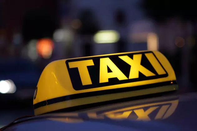 Eliminarea aplicațiilor de taxi nu e benefică pentru consumatori, spune Bogdan Chirițoiu, președintele Consiliului Concurenței. Declarația vine ca urmare a intenției Primăriei București de a interzice aplicațiile Star Taxi și Clever Taxi deoarece nu au dispecerat