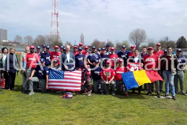 Meci de baseball eveniment între militarii americani şi echipa naţională a României la Constanța