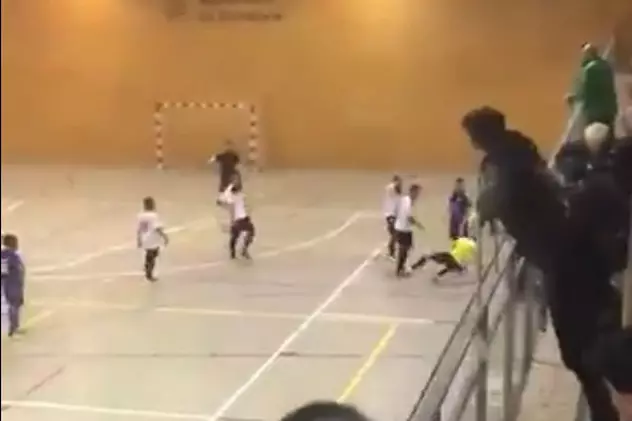 Fotbalist arestat după ce i-a dat un pumn arbitrului! S-a întâmplat în campionatul de futsal al Spaniei