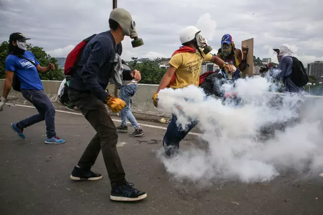 Revoltă în Venezuela. Fotbalul a sfidat guvernul: un minut de reculegere!