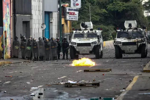 Criza din Venezuela | Mii de soldați au fost desfășurați în estul țării pentru a pune capăt jafurilor