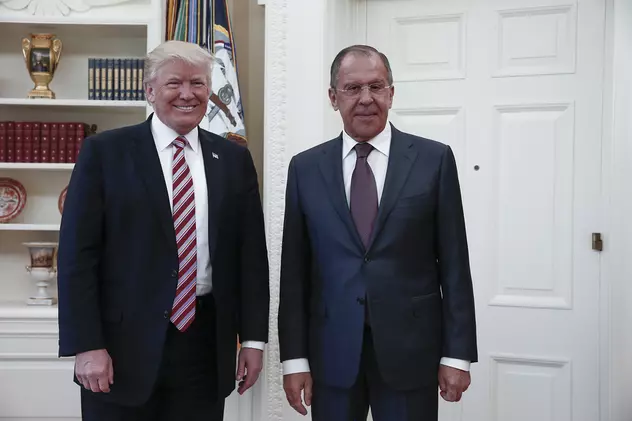 Trump ar fi dezvăluit Rusiei informații strict secrete în întâlnirea cu Serghei Lavrov