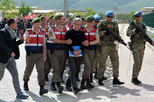Unul dintre cele mai mari procese legate de puciul eșuat din Turcia a început