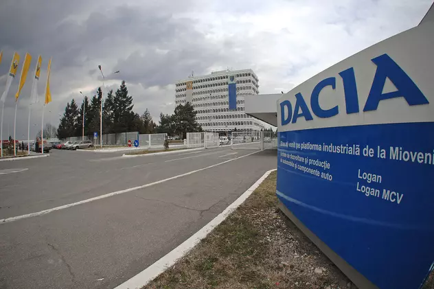 Uzina Dacia sistează producția de cutii de viteze din cauza cererii scăzute, cauzată de războiul din Ucraina