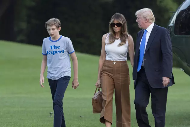 Melania Trump și fiul ei Barron s-au mutat la Casa Albă