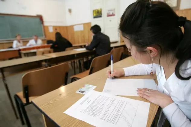 Ministerul Educației își face corp de evaluatori, după avalanșa de sesizări de la examenele de anul acesta