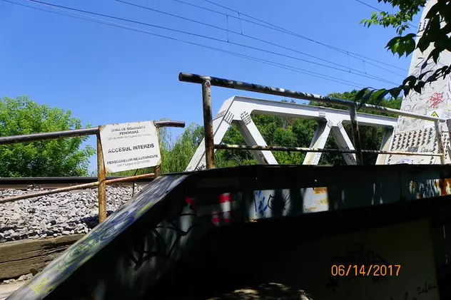 CFR atrage atenția că accesul pietonal pe podul de cale ferată din Parcul Herăstrău este interzis