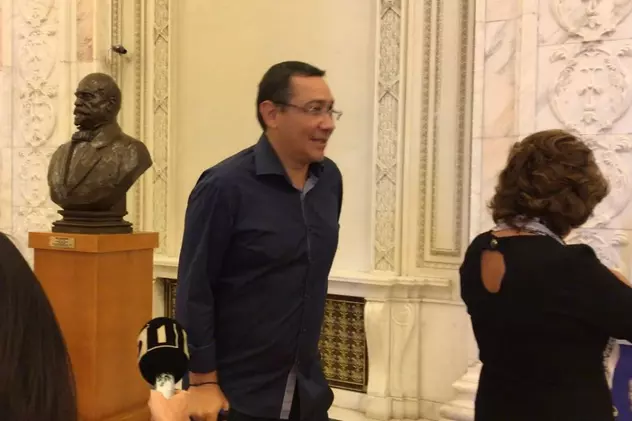 Victor Ponta atacă guvernul