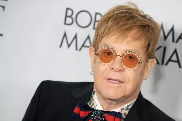 Mama lui Elton John a murit. Artistul e în stare de șoc | FOTO