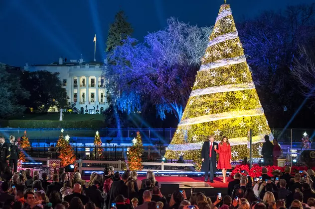 FOTO | Familia Trump a aprins luminile de Crăciun la Casa Albă