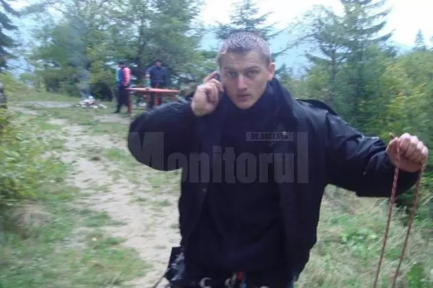 Polițist din Suceava, atacat cu sabia de un interlop. Bărbatul e în comă
