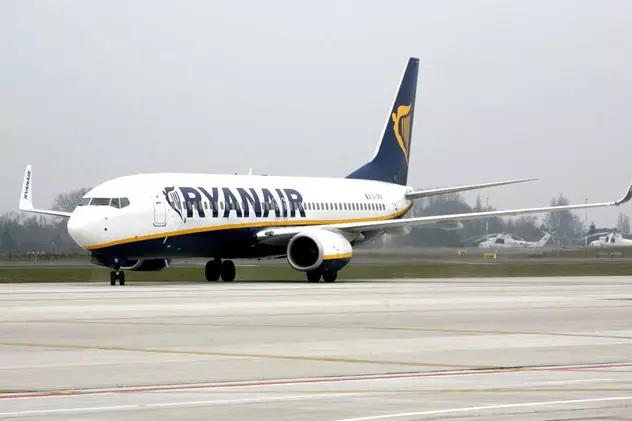 Avion Ryanair evacuat la barcelona