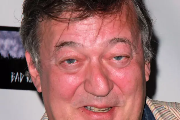 Actorul Stephen Fry are cancer de prostată. Acesta a suferit o intervenție chirurgicală la începutul acestui an
