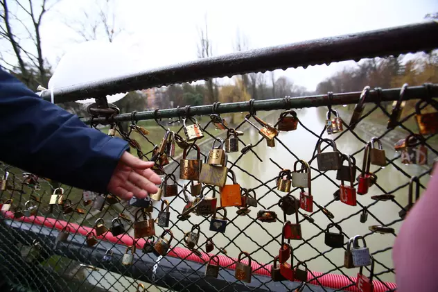 Lacătele iubirii, pe un pod din Timișoara de Valentine's Day