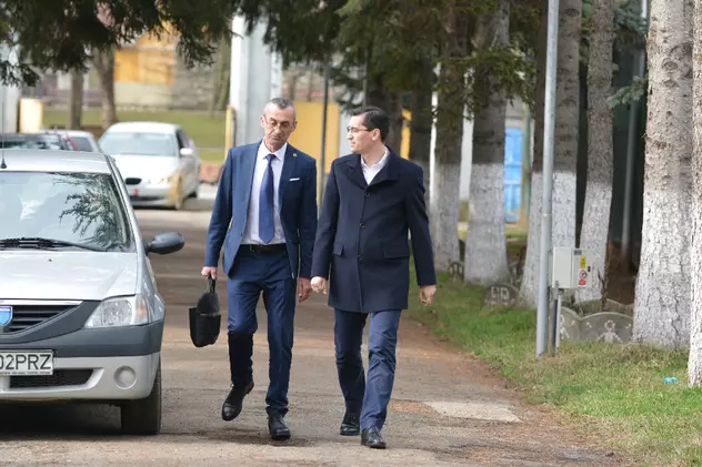 Răzvan Burleanu, în campanie electorală la Bistrița: ”N-aveți fotbal din cauză că n-aveți manager! Vreți să se întoarcă cooperativa?!”.