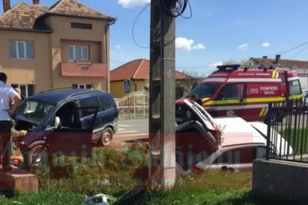 Șapte răniți, printre care și patru copii, în urma unui accident rutier în Sălaj