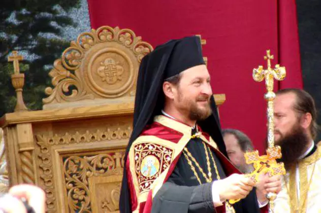 Plan de vânzări pentru cărțile de rugăciuni ale fostului episcop de Huși Corneliu Bârlădeanu