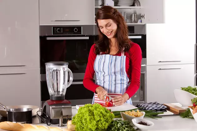 8 trucuri de bucătărie care vor schimba gustul meselor în familie