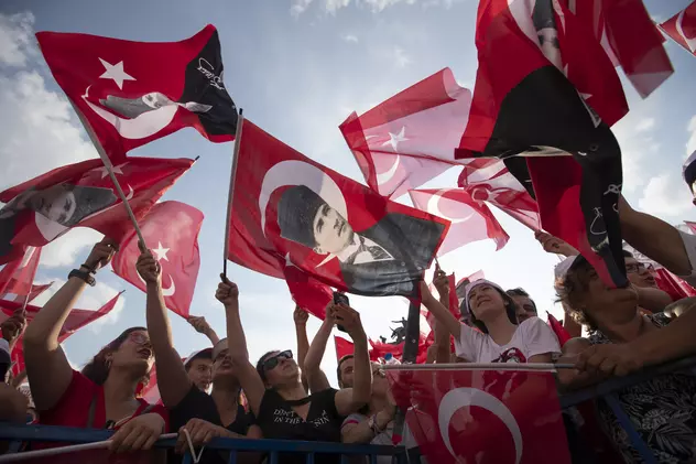 Mobilizare de amploare pentru a împiedica fraudarea scrutinului de duminică în Turcia