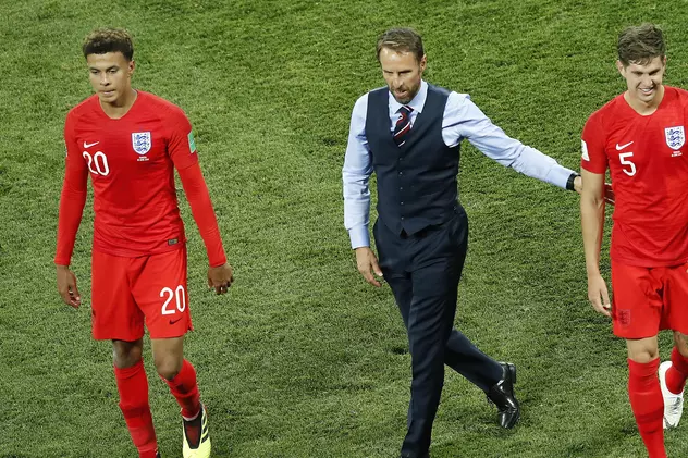 Cea mai ciudată accidentare de la Campionatul Mondial de fotbal Rusia 2018: selecționerul englez Southgate și-a rupt umărul în timp ce se bucura!