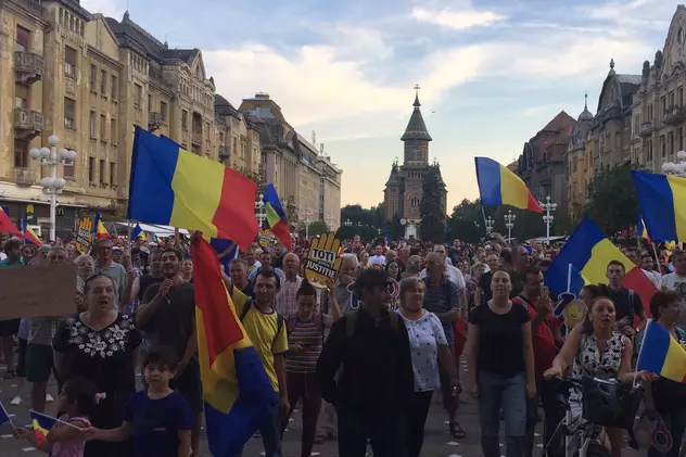 Proteste și în țară, față de adoptarea Codului de Procedură Penală. Fotografie de la protestul de la Timișoara
