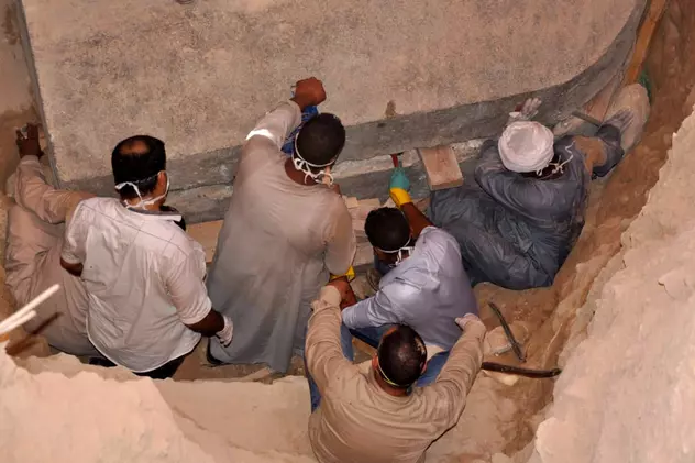Arheologii au deschis presupusul sarcofag al lui Alexandru cel Mare din Alexandria. Înăuntru au găsit o surpriză