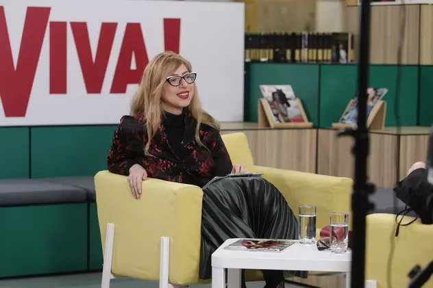 VIDEO/ Dana Enache, redactorul-șef VIVA!, face dezvăluri despre coperta cu Elena Udrea gravidă. Cum au fost obținute fotografiile